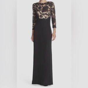 Tadashi Shoji Peony
Embroidered Stretch Crepe Gown - Black/Nude - Size 8/10 EUC